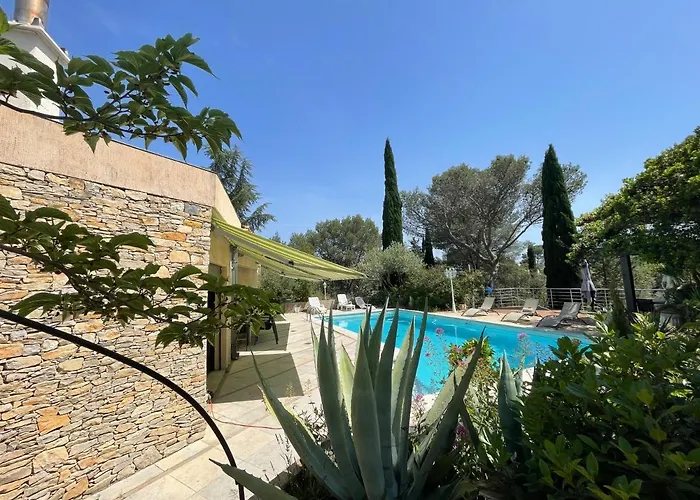 Villa Climatisee Avec Piscine Sur Les Hauts De Nimes