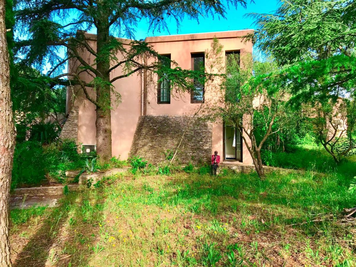 Villa Climatisee Avec Piscine Sur Les Hauts De *