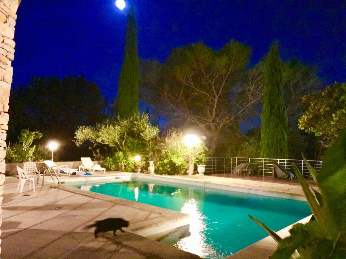 Climatisee Avec Piscine Sur Les Hauts De * Nimes